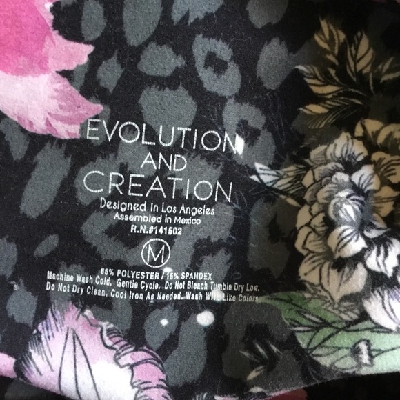 Bundle of leggings in shades of purple size medium - Picture 4 of 6